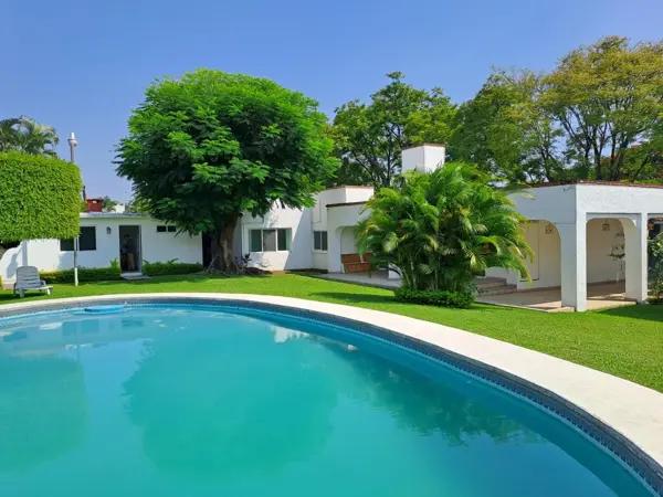 Casa en venta en Lomas de Cuernavaca, Temixco, Morelos Casa en venta en Lomas de Cuernavaca, Temixco, Morelos