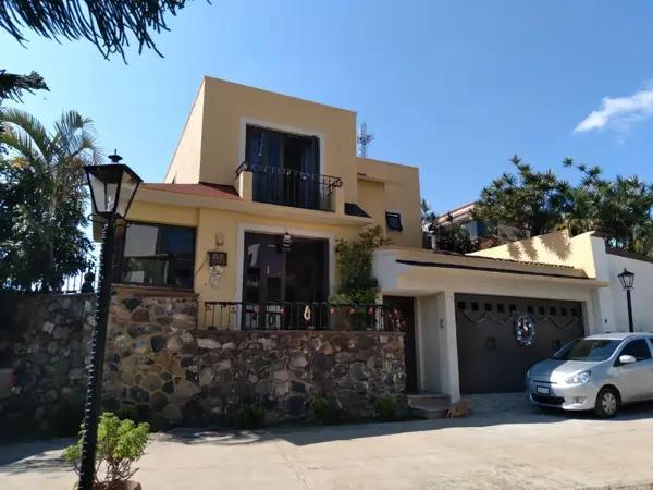 Casa en venta en Lomas de Tzompantle, Cuernavaca, Morelos Casa en venta en Lomas de Tzompantle, Cuernavaca, Morelos