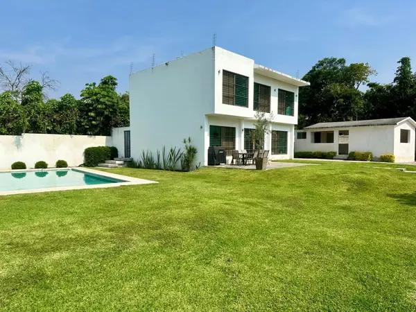 Casa en renta en Lomas de Acapatzingo, Cuernavaca, Morelos Casa en renta en Lomas de Acapatzingo, Cuernavaca, Morelos