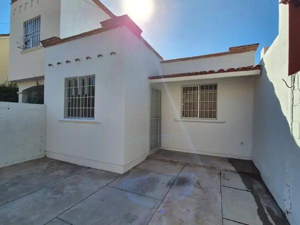 Casa en venta en INFONAVIT Barrancos, Culiacán, Sinaloa Casa en venta en INFONAVIT Barrancos, Culiacán, Sinaloa