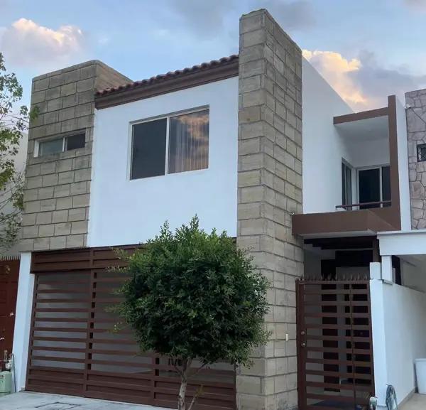 Casa en venta en Brisas de Valle Alto, Monterrey, Nuevo León Casa en venta en Brisas de Valle Alto, Monterrey, Nuevo León