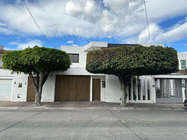 Casa en venta en Paseos del Sol, Zapopan, Jalisco Casa en venta en Paseos del Sol, Zapopan, Jalisco