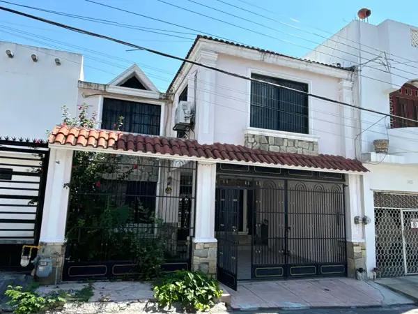 Casa en venta en Valle de las Brisas, Monterrey, Nuevo León Casa en venta en Valle de las Brisas, Monterrey, Nuevo León