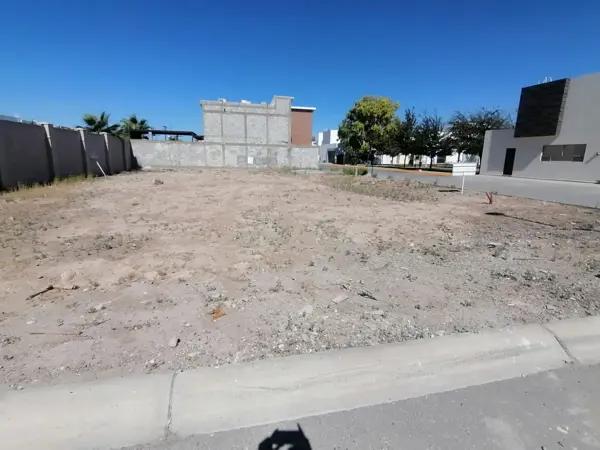 Terreno en venta en Los Viñedos, Torreón, Coahuila de Zaragoza Terreno en venta en Los Viñedos, Torreón, Coahuila de Zaragoza