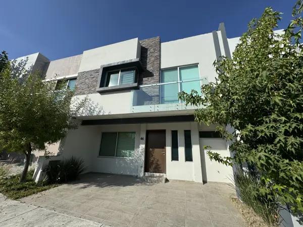 Casa en venta en Valle Imperial, Zapopan, Jalisco Casa en venta en Valle Imperial, Zapopan, Jalisco