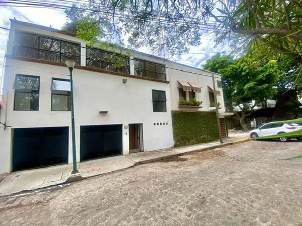 Casa en venta en Chimalistac, Álvaro Obregón, Ciudad de México Casa en venta en Chimalistac, Álvaro Obregón, Ciudad de México