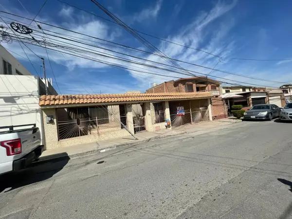Casa en venta en La Salle, Saltillo, Coahuila de Zaragoza Casa en venta en La Salle, Saltillo, Coahuila de Zaragoza