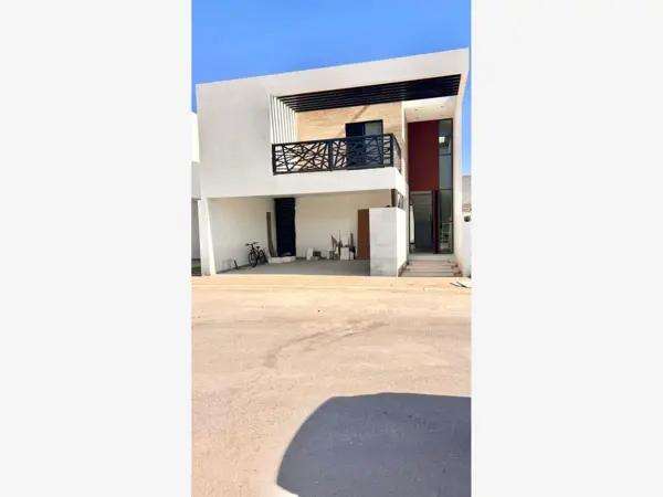 Casa en venta en Los Viñedos, Torreón, Coahuila de Zaragoza Casa en venta en Los Viñedos, Torreón, Coahuila de Zaragoza