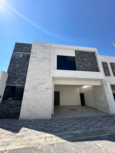 Casa en venta en Privanzas del Campestre, Arteaga, Coahuila de Zaragoza Casa en venta en Privanzas del Campestre, Arteaga, Coahuila de Zaragoza