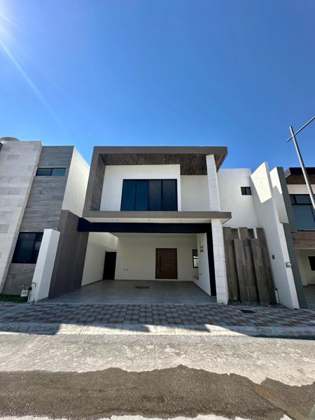 Casa en venta en Privanzas del Campestre, Arteaga, Coahuila de Zaragoza Casa en venta en Privanzas del Campestre, Arteaga, Coahuila de Zaragoza