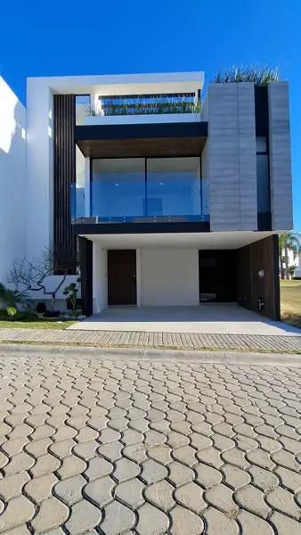 Casa en venta en Lomas de Angelópolis, San Andrés Cholula, Puebla Casa en venta en Lomas de Angelópolis, San Andrés Cholula, Puebla