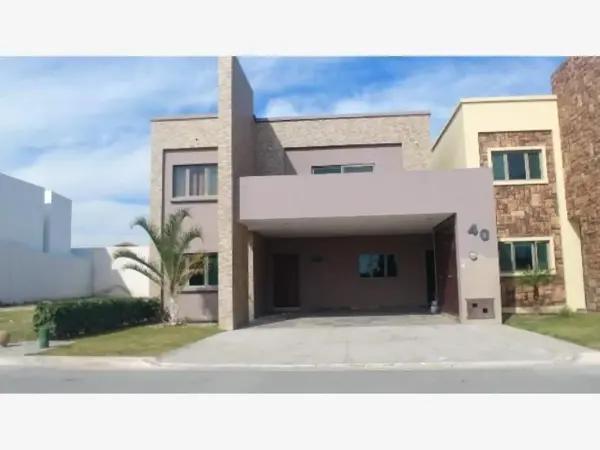 Casa en renta en Las Acacias, Torreón, Coahuila de Zaragoza Casa en renta en Las Acacias, Torreón, Coahuila de Zaragoza
