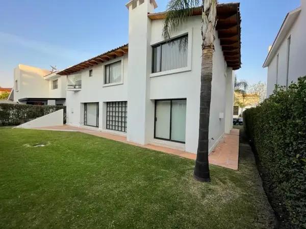 Casa en venta en La Vista Contry Club, San Andrés Cholula, Puebla Casa en venta en La Vista Contry Club, San Andrés Cholula, Puebla