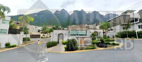 Casa en venta en Bosques de las Cumbres, Monterrey, Nuevo León Casa en venta en Bosques de las Cumbres, Monterrey, Nuevo León