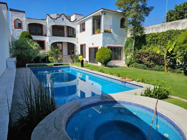 Casa en venta en Burgos, Temixco, Morelos Casa en venta en Burgos, Temixco, Morelos
