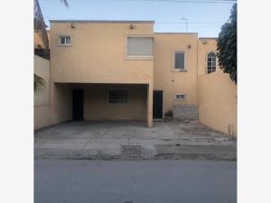 Casa en venta en Valle Dorado, Torreón, Coahuila de Zaragoza Casa en venta en Valle Dorado, Torreón, Coahuila de Zaragoza