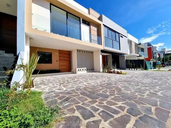Casa en venta en Valle Imperial, Zapopan, Jalisco Casa en venta en Valle Imperial, Zapopan, Jalisco