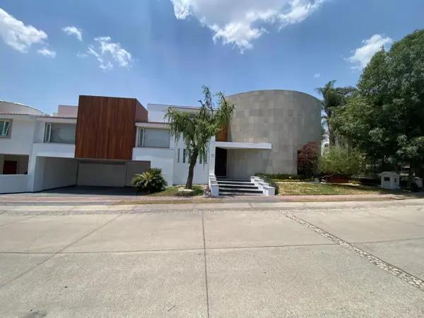 Casa en venta en La Vista Contry Club, San Andrés Cholula, Puebla Casa en venta en La Vista Contry Club, San Andrés Cholula, Puebla