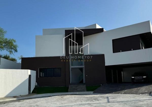Casa en venta en Bosques de las Misiones Sector Encino, Santiago, Nuevo León Casa en venta en Bosques de las Misiones Sector Encino, Santiago, Nuevo León