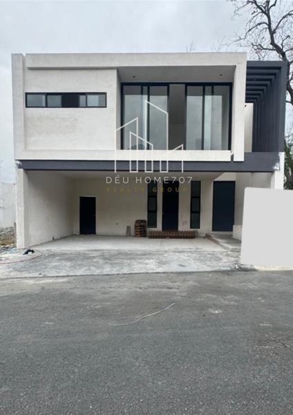 Casa en venta en Amorada Privada Residencial, Santiago, Nuevo León Casa en venta en Amorada Privada Residencial, Santiago, Nuevo León