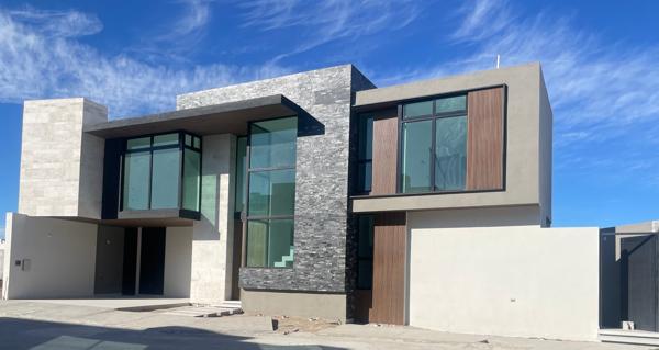 Casa en venta en Torrecillas y Ramones, Saltillo, Coahuila de Zaragoza Casa en venta en Torrecillas y Ramones, Saltillo, Coahuila de Zaragoza