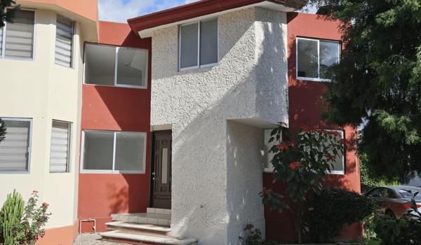 Casa en venta en Santiago Momoxpan, San Pedro Cholula, Puebla Casa en venta en Santiago Momoxpan, San Pedro Cholula, Puebla