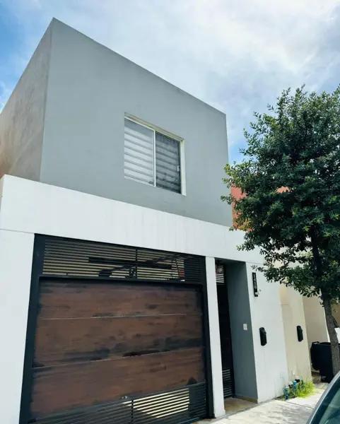 Casa en venta en Mitras Poniente, García, Nuevo León Casa en venta en Mitras Poniente, García, Nuevo León