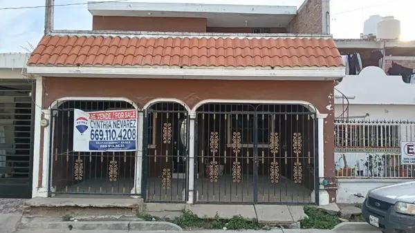 Casa en venta en Jacarandas, Mazatlán, Sinaloa Casa en venta en Jacarandas, Mazatlán, Sinaloa