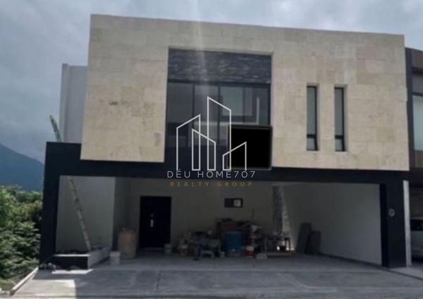 Casa en venta en Bosque de San Pedro, Santiago, Nuevo León Casa en venta en Bosque de San Pedro, Santiago, Nuevo León