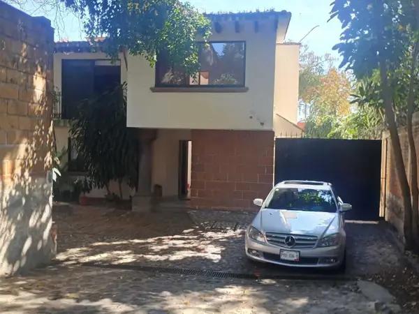 Casa en venta en Acapatzingo, Cuernavaca, Morelos Casa en venta en Acapatzingo, Cuernavaca, Morelos