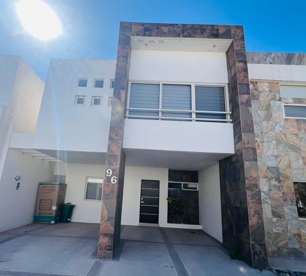 Casa en renta en Santa Bárbara, Torreón, Coahuila de Zaragoza Casa en renta en Santa Bárbara, Torreón, Coahuila de Zaragoza