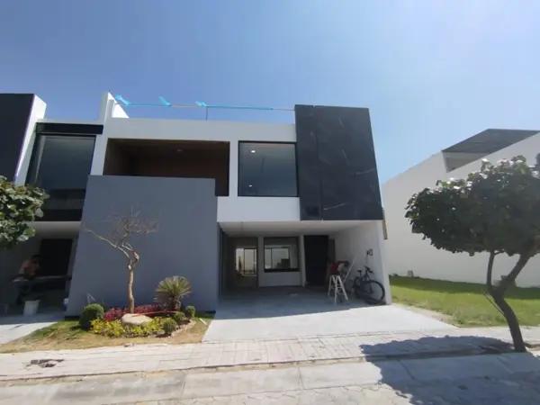 Casa en venta en Lomas de Angelópolis, San Andrés Cholula, Puebla Casa en venta en Lomas de Angelópolis, San Andrés Cholula, Puebla