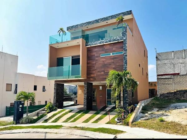Casa en venta en Tuxtla Gutiérrez Centro, Tuxtla Gutiérrez, Chiapas Casa en venta en Tuxtla Gutiérrez Centro, Tuxtla Gutiérrez, Chiapas