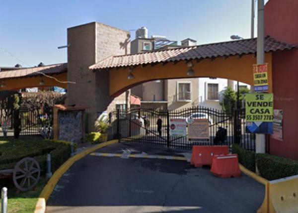 Casa en venta en Hacienda las Palmas I y II, Ixtapaluca, México Casa en venta en Hacienda las Palmas I y II, Ixtapaluca, México