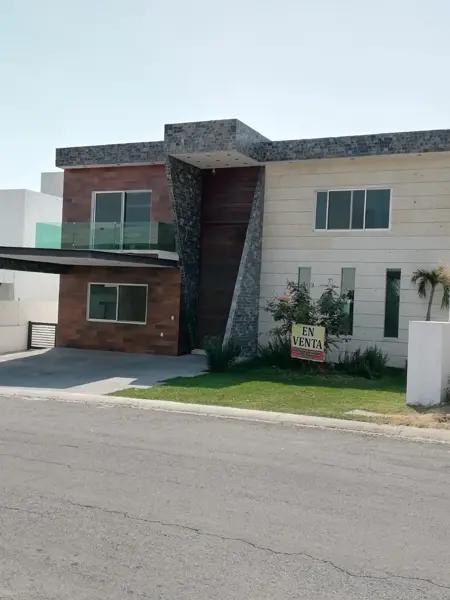 Casa en venta en Lomas de Cocoyoc, Atlatlahucan, Morelos Casa en venta en Lomas de Cocoyoc, Atlatlahucan, Morelos