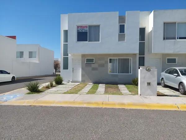 Casa en renta en Paseos del Bosque, Corregidora, Querétaro Casa en renta en Paseos del Bosque, Corregidora, Querétaro