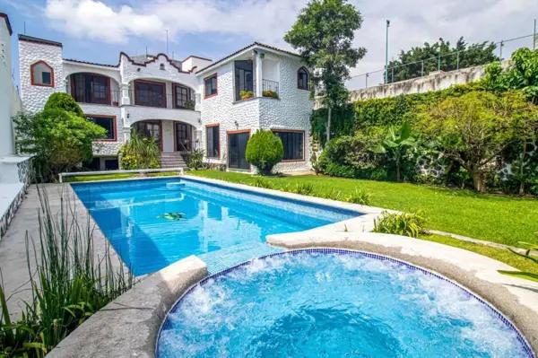 Casa en venta en Burgos, Temixco, Morelos Casa en venta en Burgos, Temixco, Morelos
