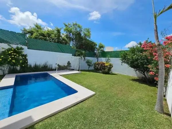 Casa en venta en Pedregal de Oaxtepec, Yautepec, Morelos Casa en venta en Pedregal de Oaxtepec, Yautepec, Morelos