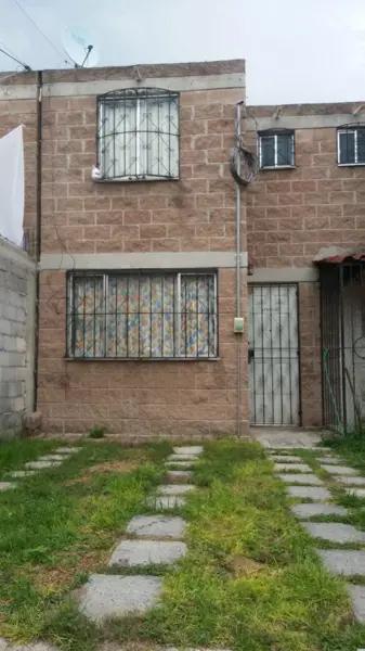 Casa en venta en Ehécatl (Paseos de Ecatepec), Ecatepec de Morelos, México Casa en venta en Ehécatl (Paseos de Ecatepec), Ecatepec de Morelos, México