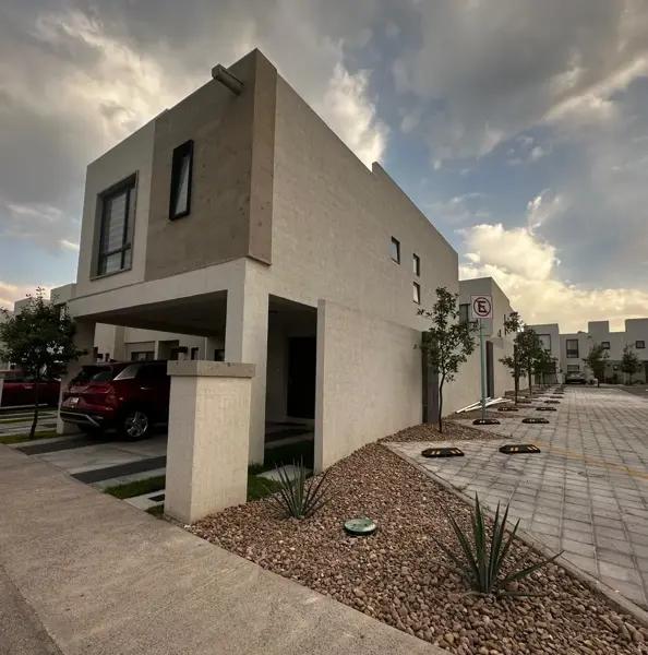Casa en Venta en El Mirador, El Marqués, Querétaro - Privada con Amenidades Casa en Venta en El Mirador, El Marqués, Querétaro - Privada con Amenidades