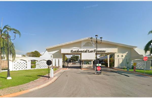 Terreno en Venta en Residencial los Fresnos, Torreón: Espacio Ideal para Desarrollo Habitacional Terreno en Venta en Residencial los Fresnos, Torreón: Espacio Ideal para Desarrollo Habitacional