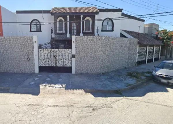VENTA DE HERMOSA CASA EN ÁLAMOS, TORREÓN COAHUILA VENTA DE HERMOSA CASA EN ÁLAMOS, TORREÓN COAHUILA