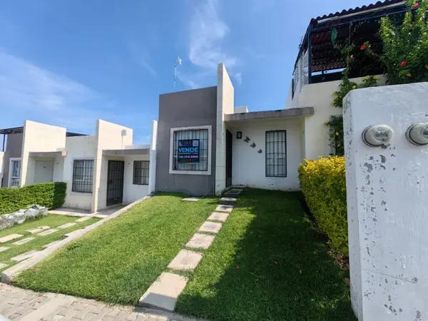 Casa en Venta, con Alberca, Xochitepec, Morelos Casa en Venta, con Alberca, Xochitepec, Morelos