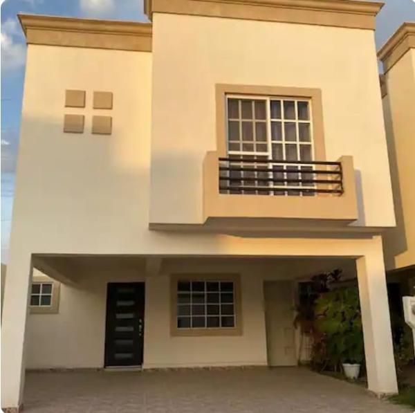 Casa amueblada en Renta en Residencial Senderos, Torreón, Coahuila de Zaragoza Casa amueblada en Renta en Residencial Senderos, Torreón, Coahuila de Zaragoza