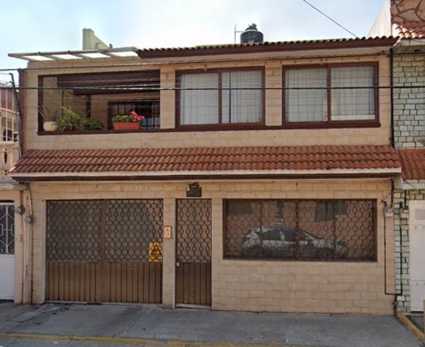 Casa en Venta en Industrias Tulpetlac, Ecatepec de Morelos, México Casa en Venta en Industrias Tulpetlac, Ecatepec de Morelos, México