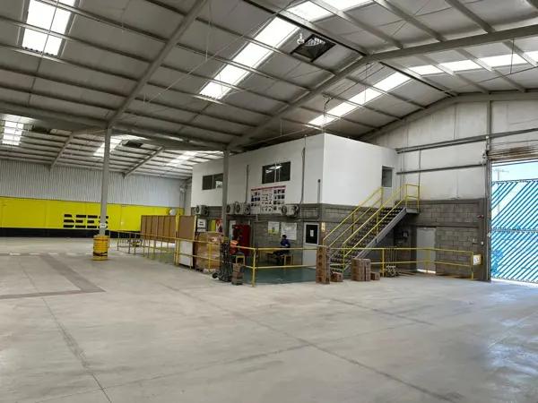 Bodega de 5,643 m2 en Pequeña Zona Industrial de Torreón. Bodega de 5,643 m2 en Pequeña Zona Industrial de Torreón.