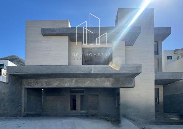 Casa en venta en Residencial y Club de Golf la Herradura, Monterrey, Nuevo León Casa en venta en Residencial y Club de Golf la Herradura, Monterrey, Nuevo León